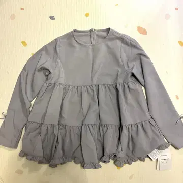 fitmore 슬릿 슬리브 밑단 프릴 티어드 블라우스 블루 그레이
