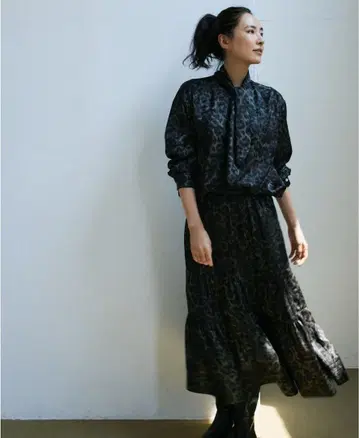 엘리오폴 레오파드 스커트 블라우스 셋업 하마지마 나오코 하마지