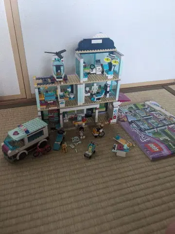 LEGO Friends Heartlake City Hospital