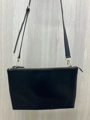 Paul Smith 블랙 가죽 숄더백