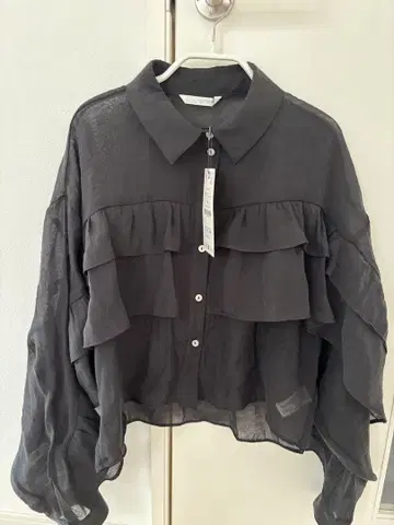 택 포함 새상품 ZARA 티어드 셔츠 프릴 블라우스