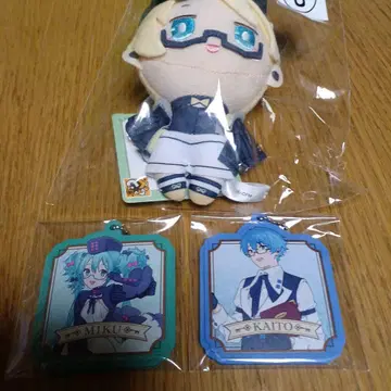봉제 인형과 KAITO 아크릴 키링 세트