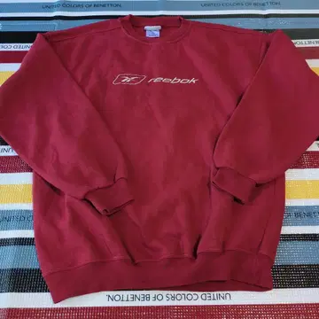 Reebok 레드 트레이닝복