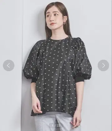 유나이티드 애로우즈 사다리컷 자카드 블라우스