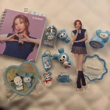 TWICE NAYEON 나연 NAVELY 굿즈