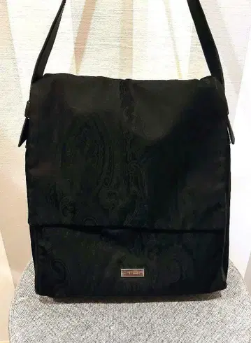 새상품급 ETRO 에트로 숄더백 페이즐리 무늬 블랙 나일론