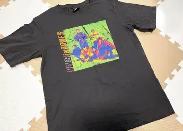 VVS 티셔츠