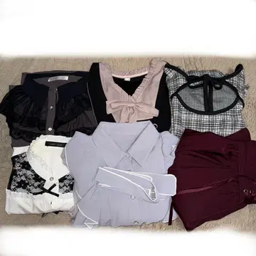 양산형 의류 7점 묶음 판매