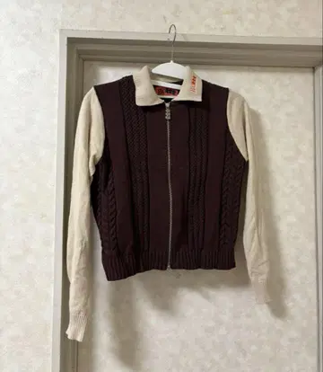 Bott ttt 지퍼 스웨터