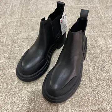ZARA 사이드 고어 부츠 37 숏 블랙
