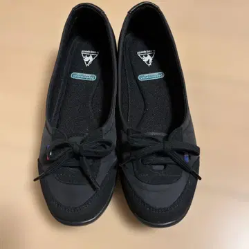 르꼬끄 스포르티브 블랙 플랫슈즈 23.5cm