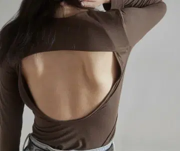 Smooth 패드인 백 오픈 탑스 M 사이즈 브라운