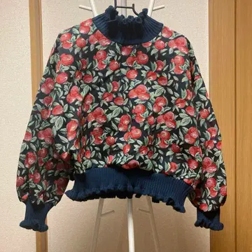 그레이프후르츠 문 체리 패턴 상의 빈티지풍