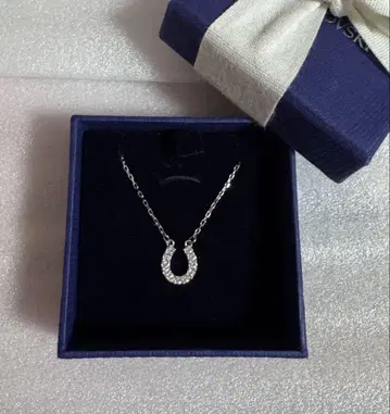 Swarovski 말굽 목걸이 화이트