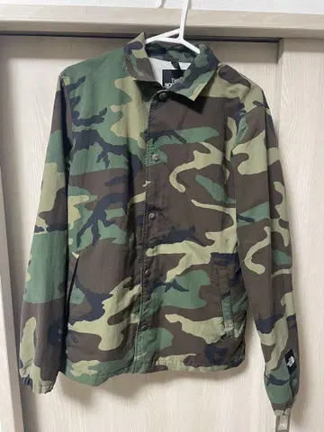 THE NORTH FACE 카모 패턴 자켓