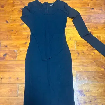 EMPORIO ARMANI 긴팔 원피스 38