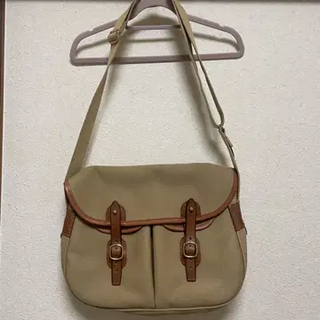 Brady 브래디 ARIEL TROUT 아리엘 트라웃 스몰