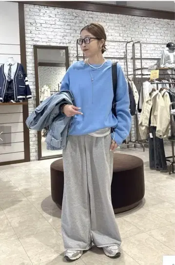 새상품 RMAF 맨투맨 라이크 풀오버