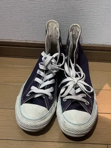 보라색 컨버스 하이컷 스니커즈