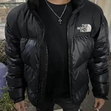 THE NORTH FACE 블랙 다운 자켓