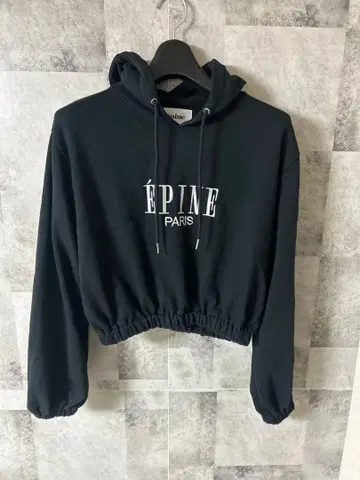 epine 에피네 크롭 맨투맨 후드티 블랙