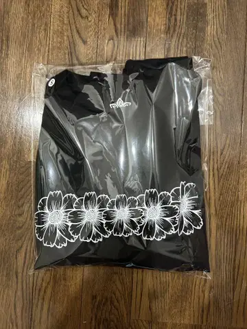 floracore 롱티 블랙 s 사이즈