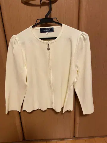 M'S GRACY 아이보리 가디건 사이즈 40