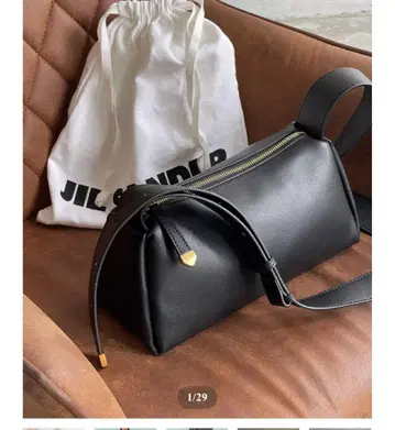 [ JISTORY ] 블랙 가죽 숄더백