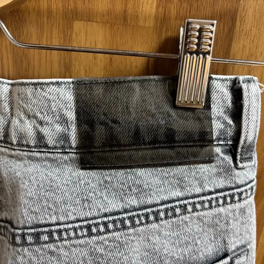 [30] 아워레가시 써드컷 데님 팬츠 (슈퍼블리치 블랙)