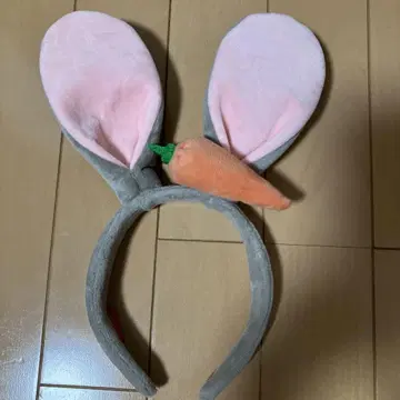 토끼 귀 머리띠 당근 포함