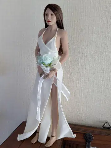 TBLeague 헤드 및 의상 포함 심리스 인형