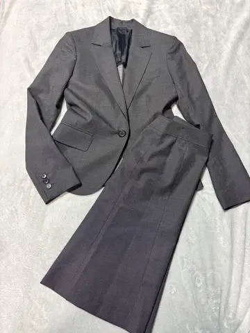 THE SUIT COMPANY she 스커트 수트 셋업 XS