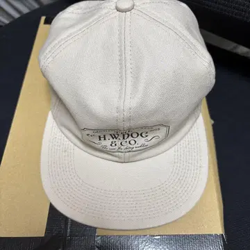 H.W.DOC & CO. 베이지 캡