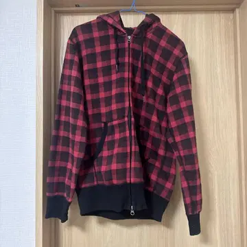 키류인 쇼 유니클로 후드티 M 사이즈 빨간색