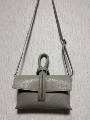 이탈리아 가죽 그레이 핸들 포함 숄더백