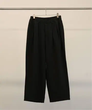 안셀름 TUCK SWEAT PANTS 1