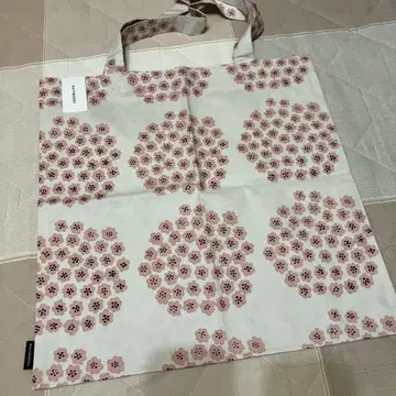 마리메꼬 푸케티 토트백