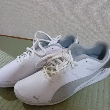 PUMA AMG PETRONAS 스니커즈 화이트