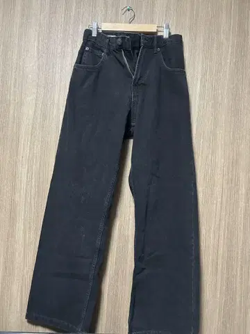 ZARA 블랙 배기 데님 EUR36
