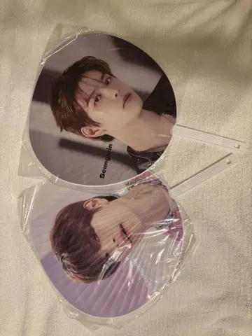 스키즈 straykids 승민 부채 2장