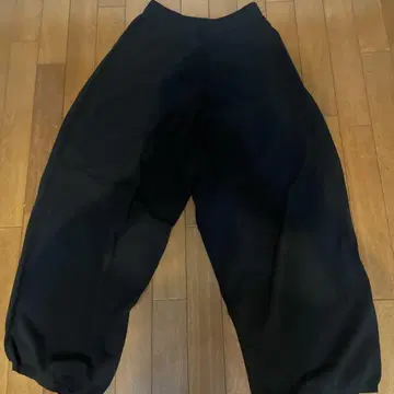 블랙 와이드 팬츠