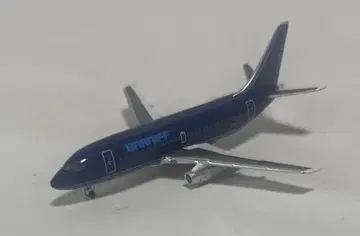 Braniff International B 737-200 N464AC