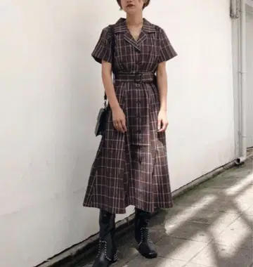 MOUSSY WAIST 벨트 SUCKER PLAID 드레스 원피스