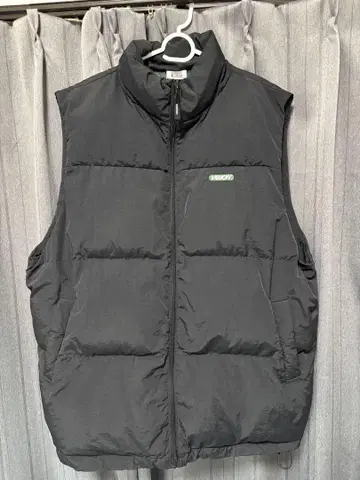 VISION STREET WEAR 파이버 다운 베스트