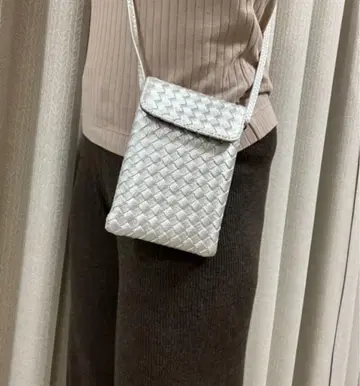 실버 뜨개질 디자인 숄더백