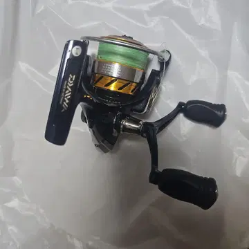 DAIWA REVROS 2506H-DH 스피닝 릴