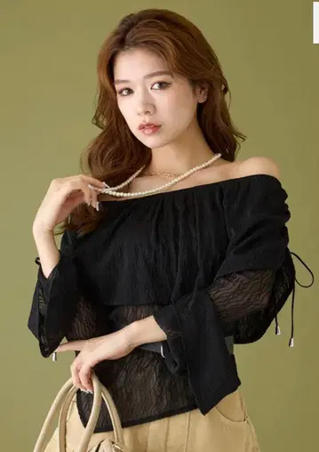 rienda 시어 레이스 오프숄더 상의 블랙