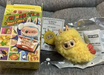POP MART THE MONSTERS Wacky Mart 러브브