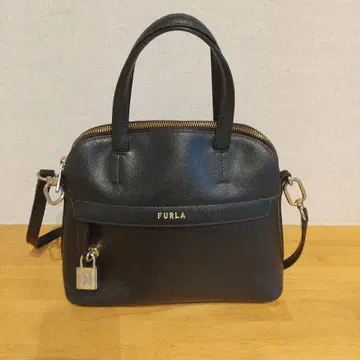 FURLA 블랙 파이퍼 락 포함
