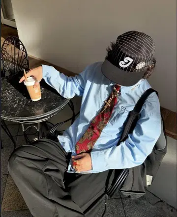 2IDIOTS LABEL PILLBOX CAP 새상품